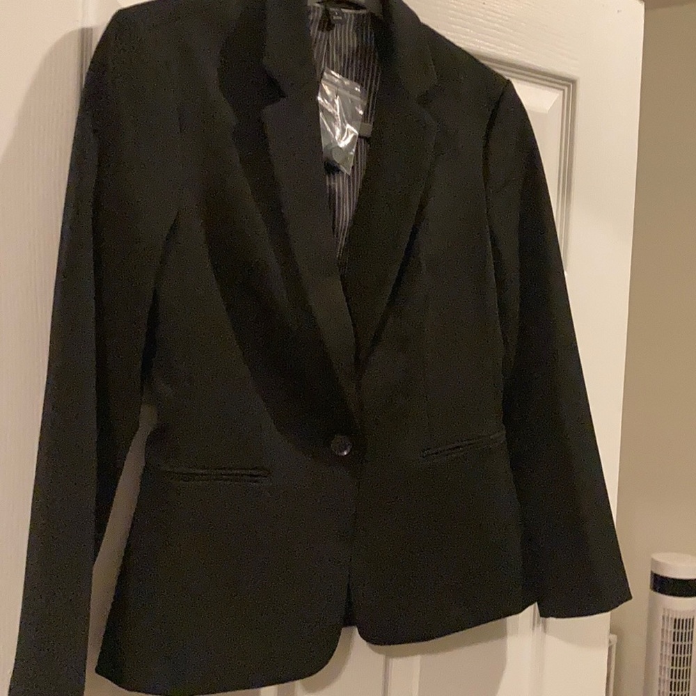NWT Express Women’s Blazer size 6P